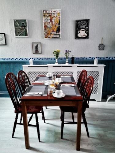 Sirocco Blues Guest House Hotel in Blackpool