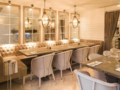 Sandy Mount House Inn in Rhosneigr