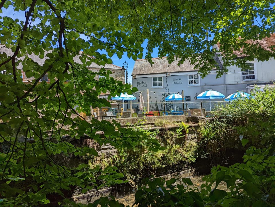 Barley Sheaf, Old Bridge Street EN SUITE ROOMS, ROOM ONLY Inn in Truro