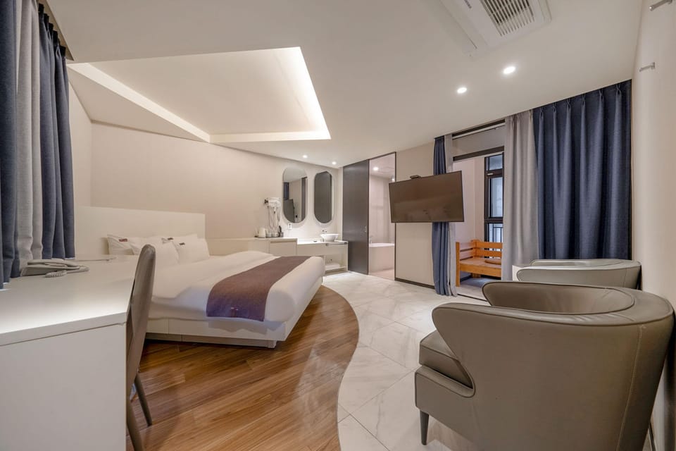 Guestroom