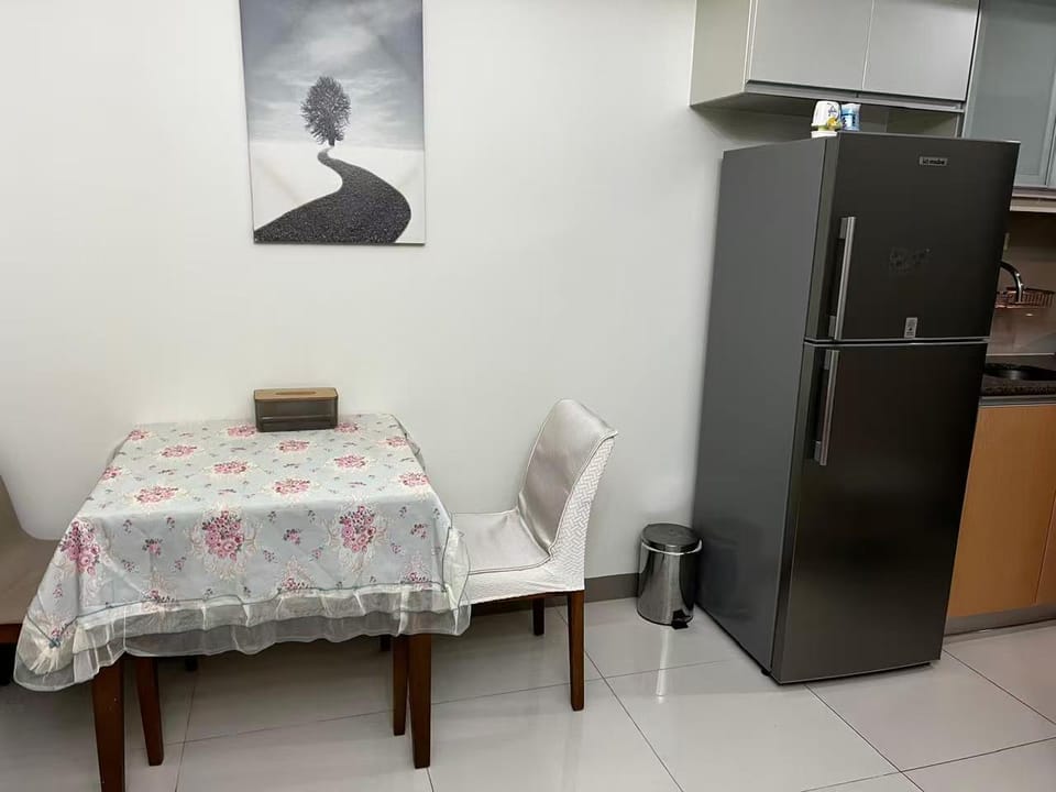 Easyworld @ One Uptown Apartment hotel in Taguig