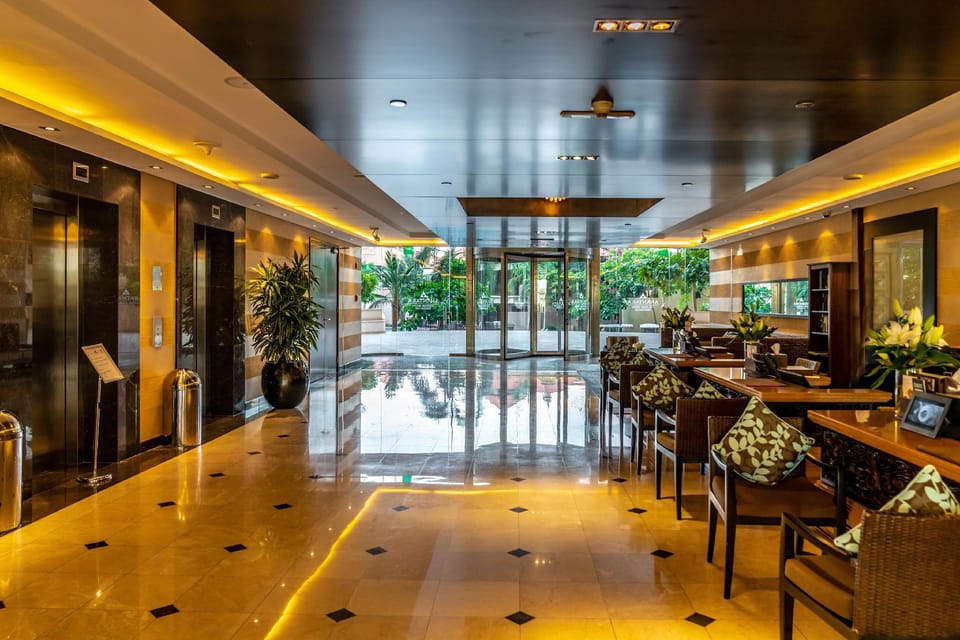 Luxe Getaways Palm Jumeirah Hotel in Dubai