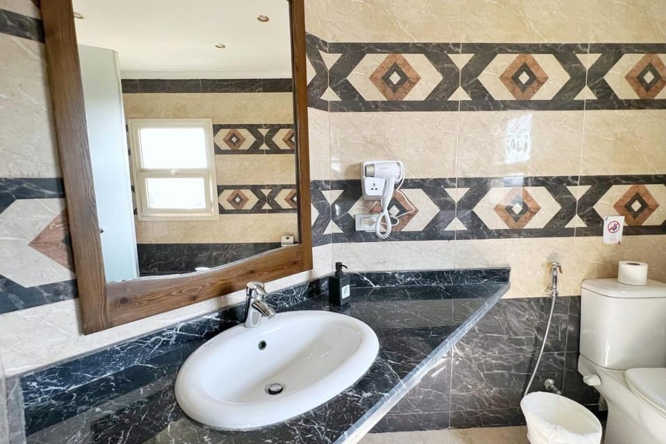 Cleopatra Pyramids Elite Hotel in Egypt