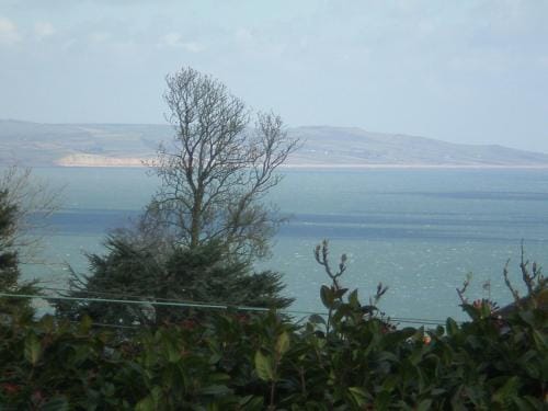 Skerries B and B Hotel in Lyme Regis