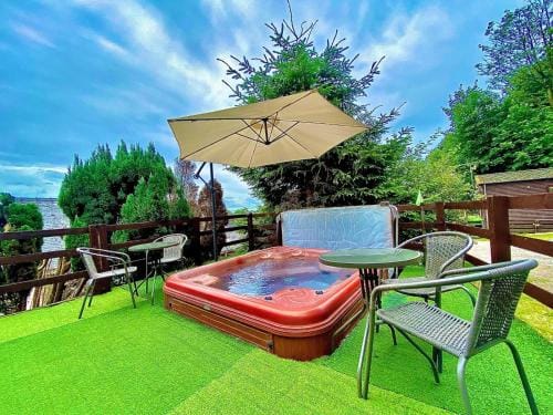 The Raddle Inn Log Cabins Lodge in Staffordshire Moorlands District