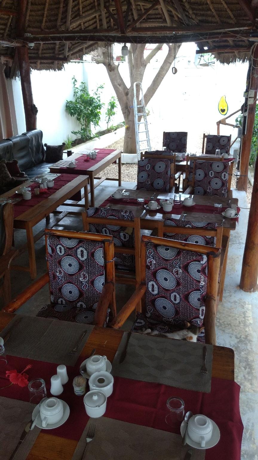 Fish Hostel Hotel in Unguja North Region