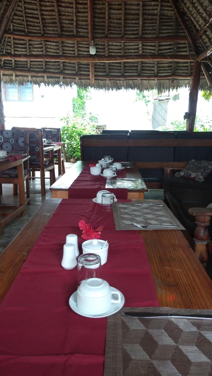 Fish Hostel Hotel in Unguja North Region