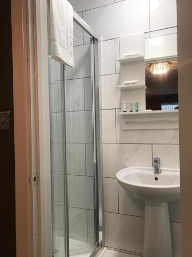 Bede Apartments Hotel in Coventry