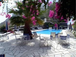 Argo Hotel Hotel in Kamari