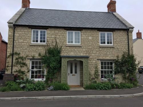 34 Grosvenor Drive Hotel in North Dorset District