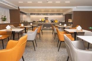 Qingmu Platinum Hotel (Nanjing Binjiang Development Zone Dixiu Road Branch) Hotel in Nanjing