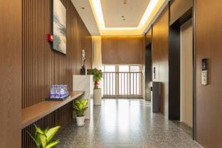 Qingmu Platinum Hotel (Nanjing Binjiang Development Zone Dixiu Road Branch) Hotel in Nanjing