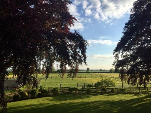 Ashton lodge farm Hotel in Daventry District