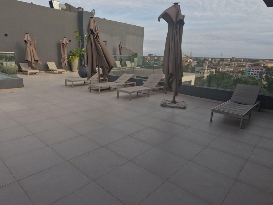 Nova luxe 2 Bed Executive Stay Hotel in Accra