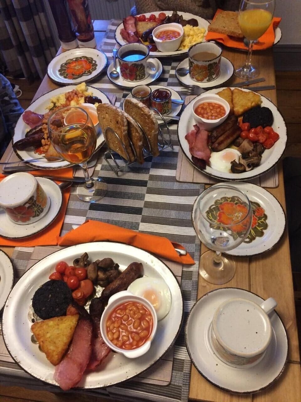 Yr Hen Farcdy Hotel in Wales