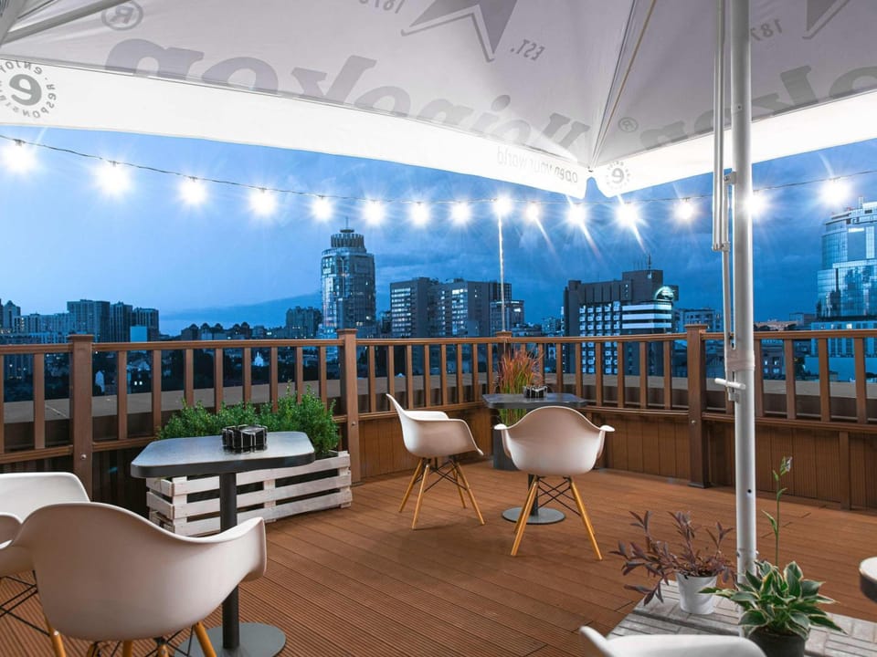 Bar/lounge