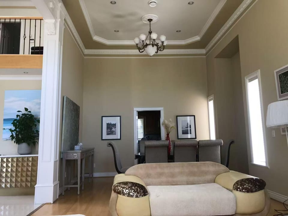 Vancouver Richmond Villa32 Resort in Richmond