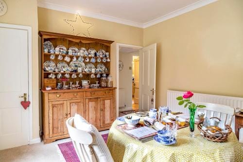 Pelham Grove Hotel in Wales