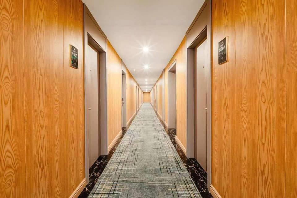 Yiwu Risheng Hotel (Twenty-Three Miles Aegean Shopping Center Branch) Hotel in Hangzhou