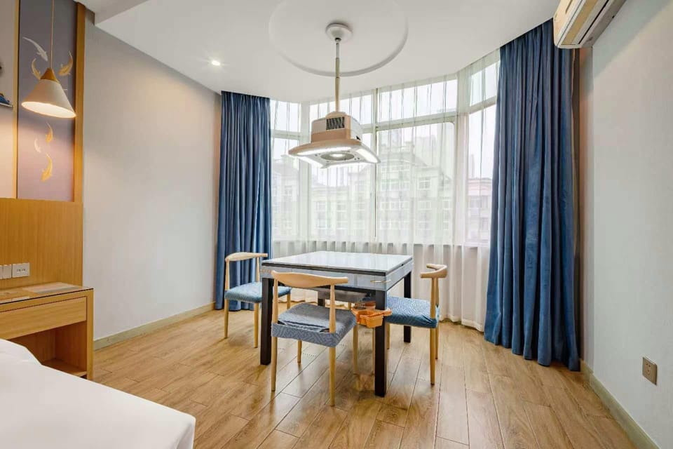 Yiwu Risheng Hotel (Twenty-Three Miles Aegean Shopping Center Branch) Hotel in Hangzhou