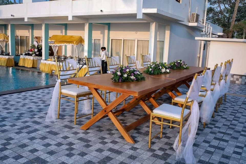 Breakwater Resort by Z Vacations Resort in Vypin