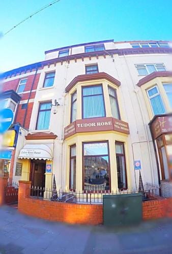 Tudor Rose Hotel Hotel in Blackpool