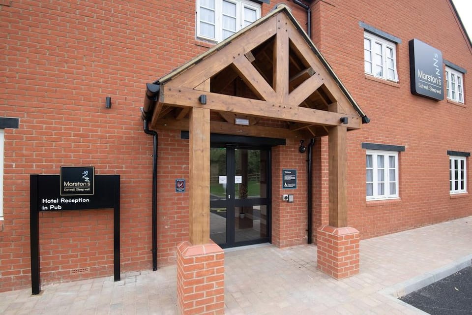 Paisley Pear, Brackley by Marston's Inns Hotel in Cherwell District