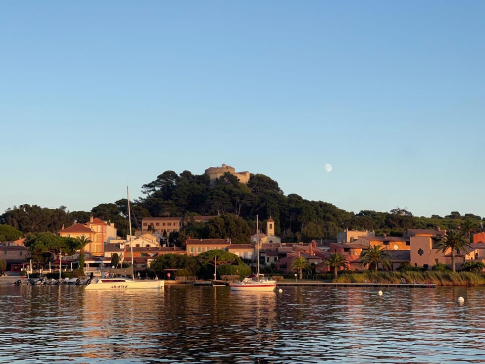 HOTEL JARDINS DE PORQUEROLLES Hotel in Hyères