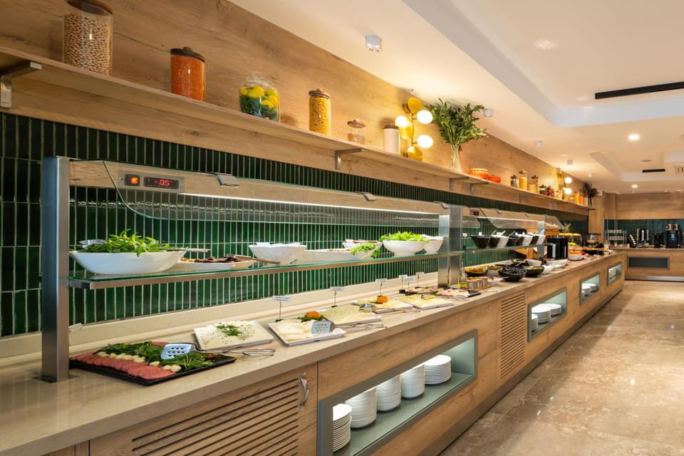 Alves Hotel Hotel in Izmir