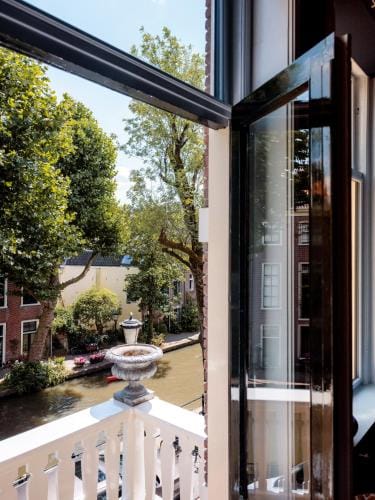 Suites aan de Gracht Utrecht Hotel in Utrecht