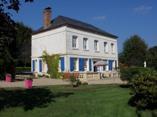 Chambres d'hotes WILLOW Hotel in Normandy