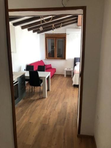Apartment Almira Hotel in Pula
