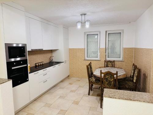 Dardania Hostel Hostel in Montenegro