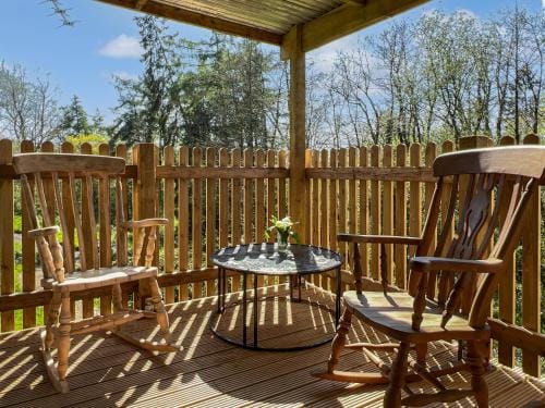 Robins Nest Lodge Lodge in West Somerset District