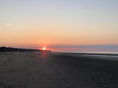 Villa kahlo Omaha Beach Hotel in Normandy