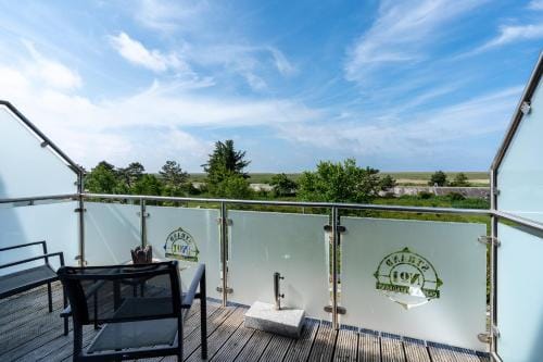 Strand No 1 Hotel Strand No 1 - Doppelzimmer 2 - Meerblick Hotel in Sankt Peter-Ording