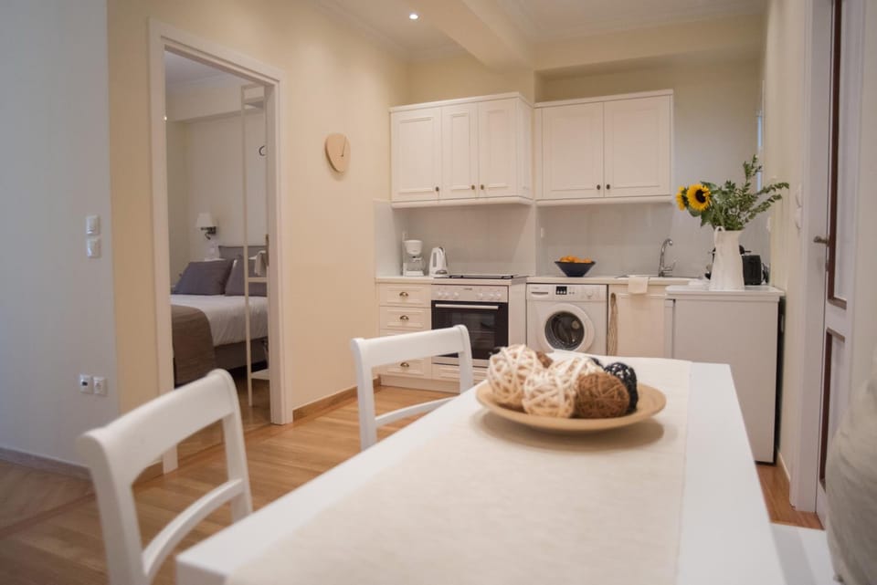 Living near Acropolis by Sylvia Staikou 2nd & 3d floor Hotel in Plaka