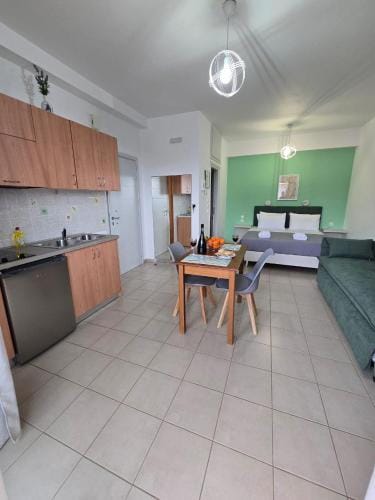 Fougaro Apartments Hotel in Chania