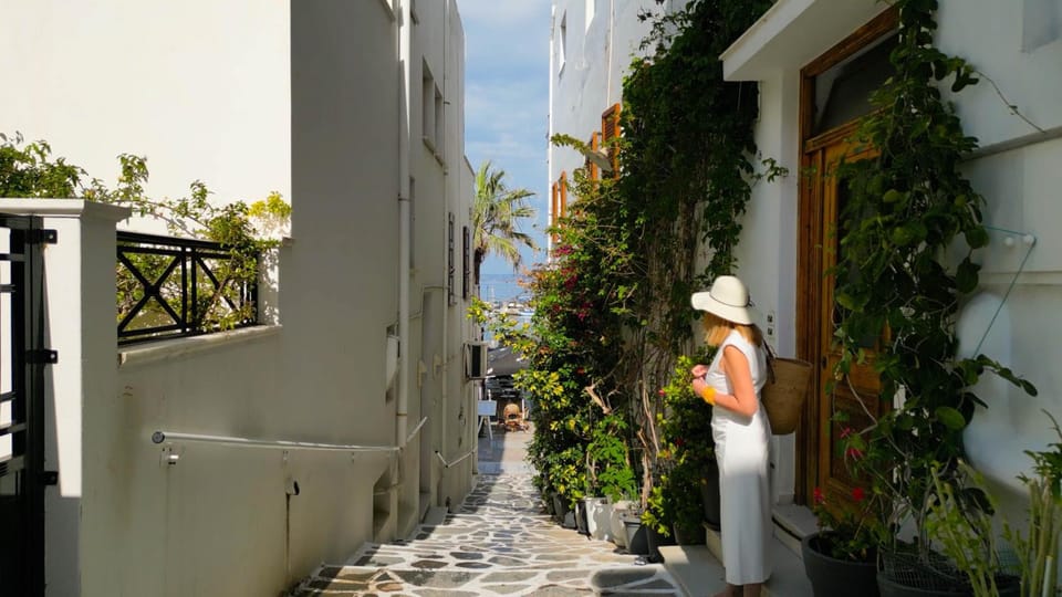 AMMOS at AmazeU Suites Naxos Hotel in Naxos