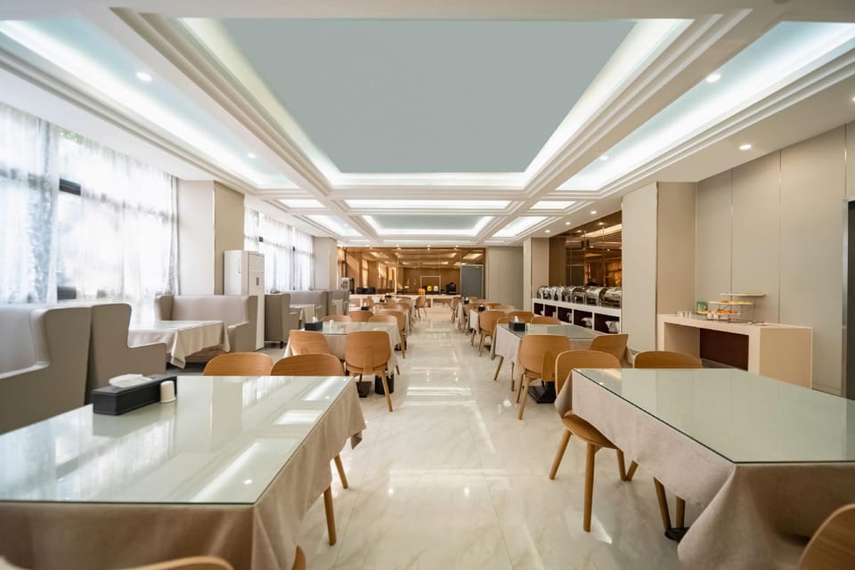 Kunshan Chen Yunchang Esports Hotel (Silicon Lake College Branch) Hotel in Shanghai