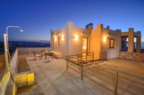 Balcony Rooms Hotel in Crete