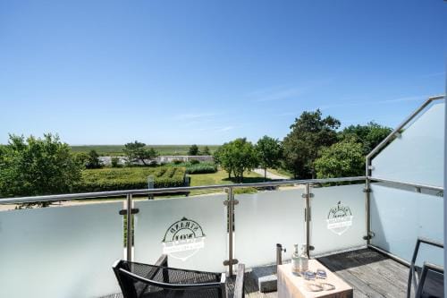 Strand No 1 Hotel Strand No 1 - Doppelzimmer 3 - Meerblick Hotel in Sankt Peter-Ording