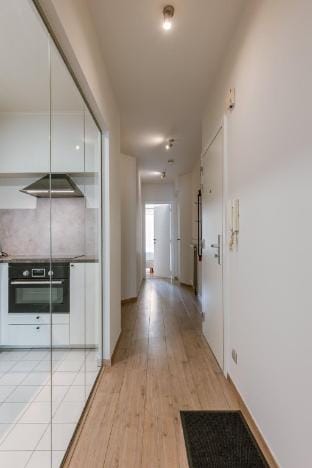 Huswell - Bright   Stylish Apartment with Balcony Hotel in Knokke-Heist