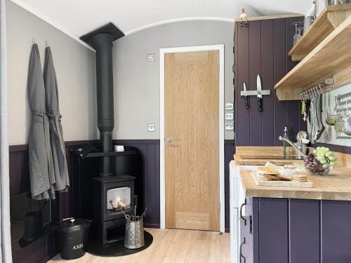 Valley View Retreats- West Down Farm Estate Lodge in West Somerset District