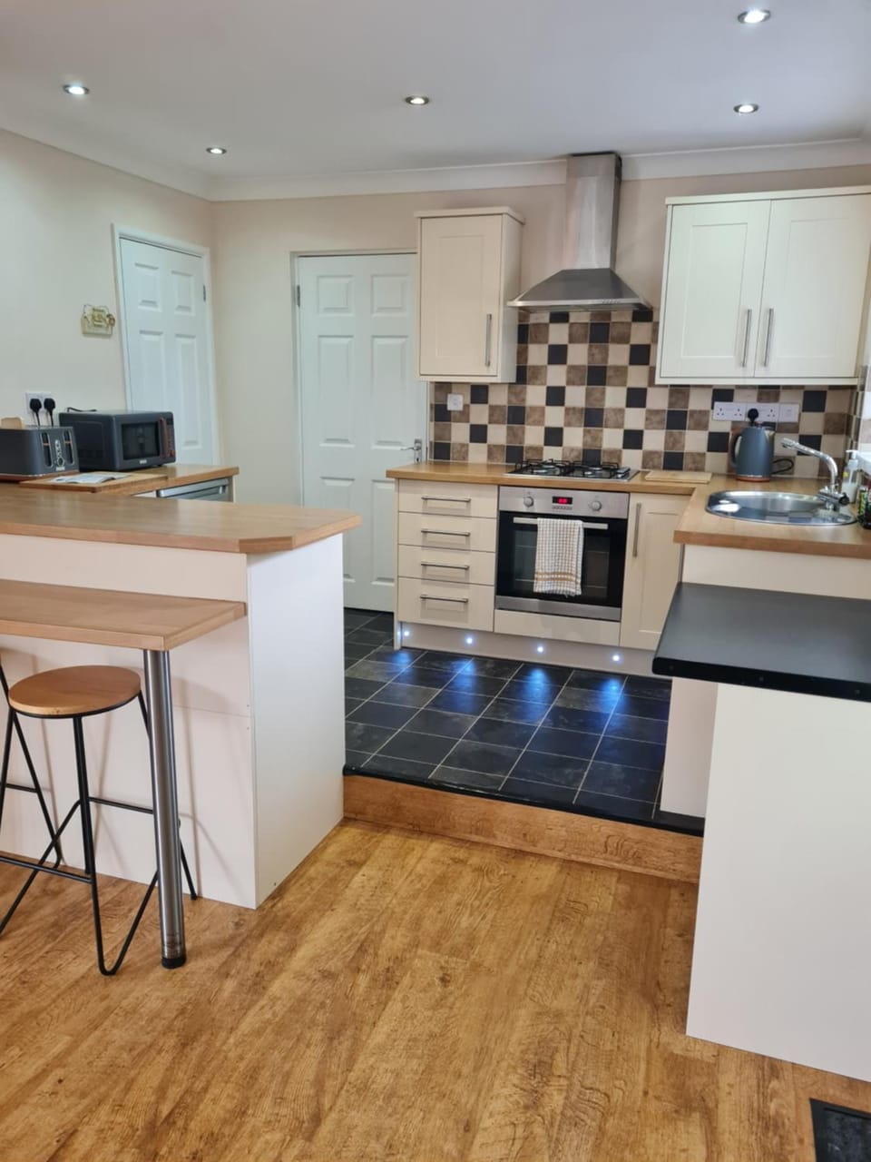 Richlands Homestay Hotel in Wales