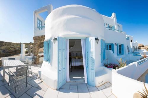 Naxian Riviera Exclusive Seafront Suites, Junior Suite Hotel in Naxos, Naxos and Lesser Cyclades, Greece