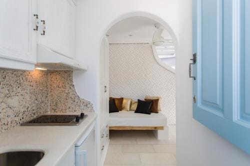 Naxian Riviera Exclusive Seafront Suites, Junior Suite Hotel in Naxos, Naxos and Lesser Cyclades, Greece
