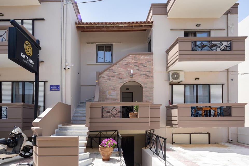 Katerina Apartments Apartment hotel in Crete Region