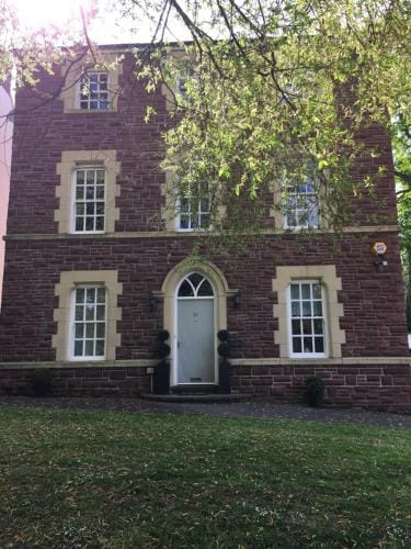 Ty Llew Lodge Hotel in Abergavenny