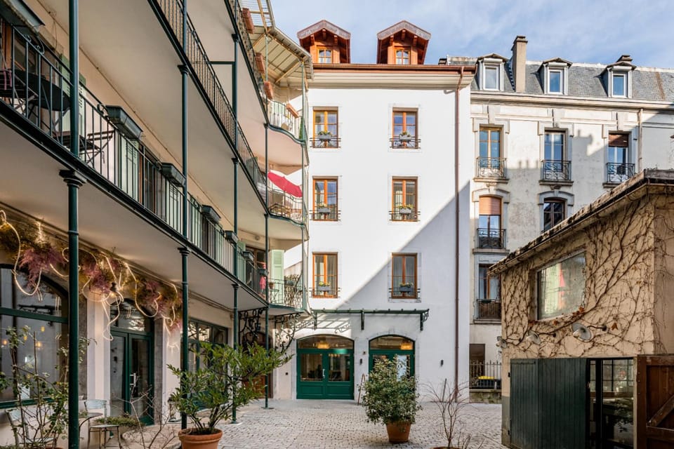 Hotel La Cour du 6 Hotel in Annecy